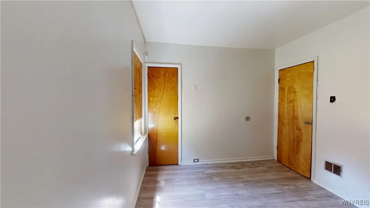 133 Freund Street, Buffalo, New York 14215, Buffalo, New York 14215, 3 Bedrooms Bedrooms, 5 Rooms Rooms,2 BathroomsBathrooms,Residential,For Sale,133 Freund Street, Buffalo, New York 14215,B1616802