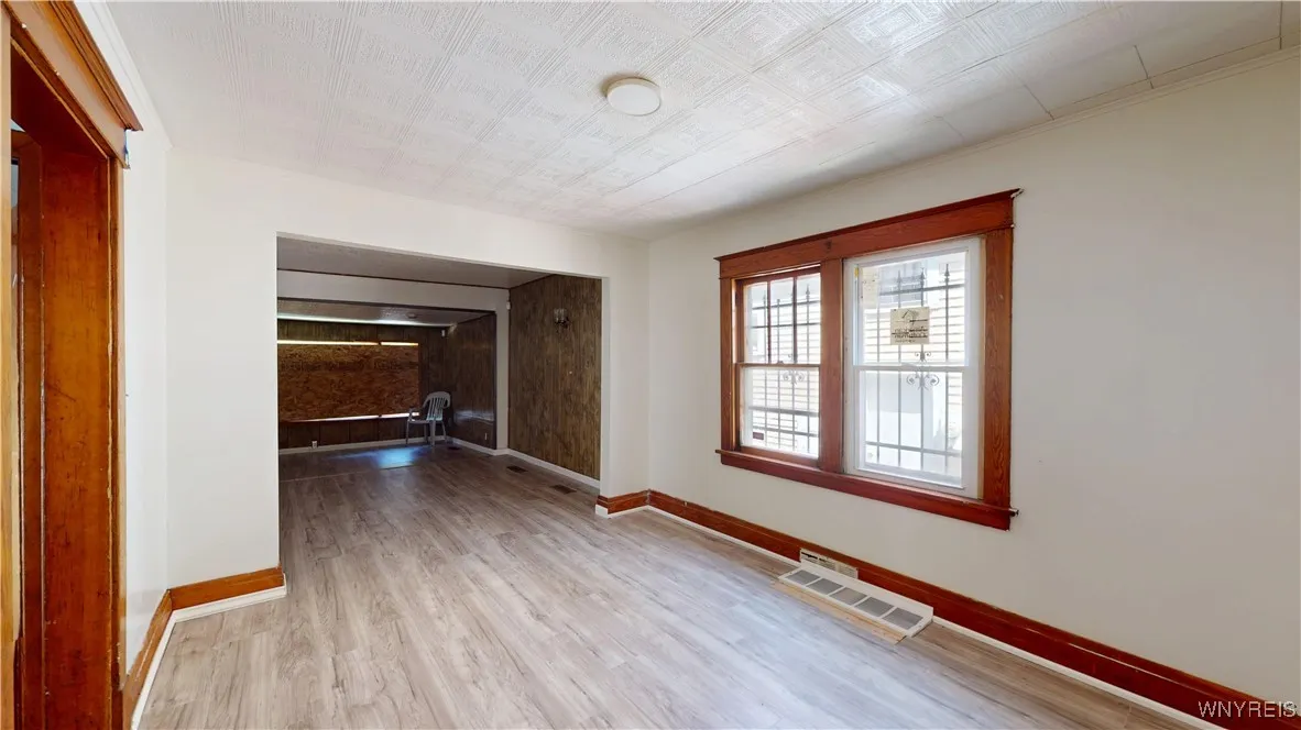 133 Freund Street, Buffalo, New York 14215, Buffalo, New York 14215, 3 Bedrooms Bedrooms, 5 Rooms Rooms,2 BathroomsBathrooms,Residential,For Sale,133 Freund Street, Buffalo, New York 14215,B1616802