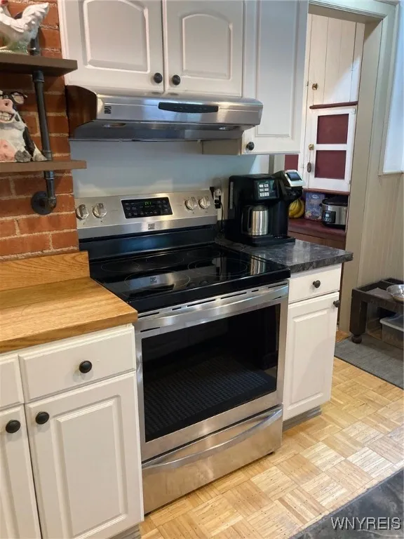 316 High Street, Lockport-city, New York 14094, Lockport City, New York 14094, 4 Bedrooms Bedrooms, 15 Rooms Rooms,2 BathroomsBathrooms,Residential,Closed,316 High Street, Lockport-city, New York 14094,0,B1616338