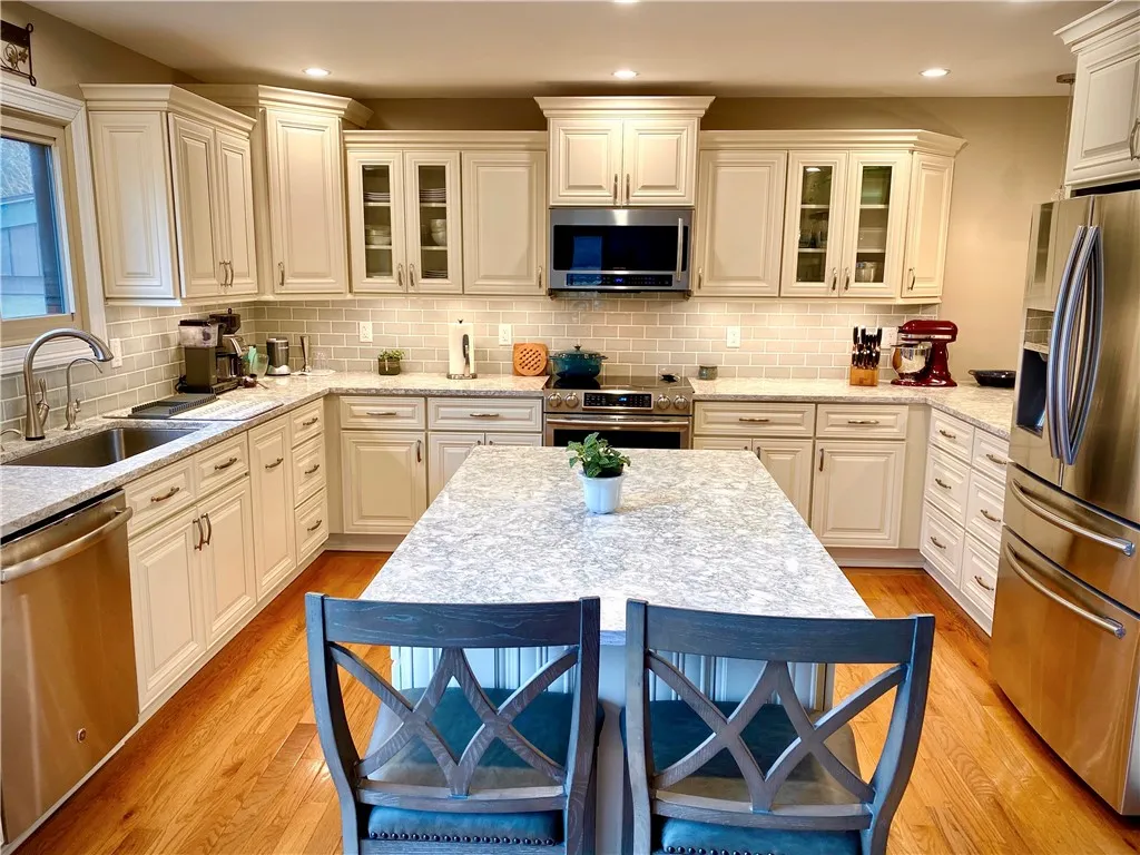 3755 State Highway 23, Oneonta-town, New York 1382, Oneonta, New York 13820, 4 Bedrooms Bedrooms, 10 Rooms Rooms,4 BathroomsBathrooms,Residential,For Sale,3755 State Highway 23, Oneonta-town, New York 1382,R1612559