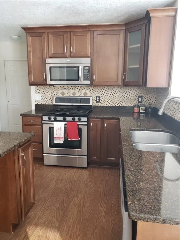 75 Haywards Heath, Henrietta, New York 14586, Henrietta, New York 14586, 4 Bedrooms Bedrooms, 8 Rooms Rooms,3 BathroomsBathrooms,Residential Lease,For Rent,75 Haywards Heath, Henrietta, New York 14586,R1614475