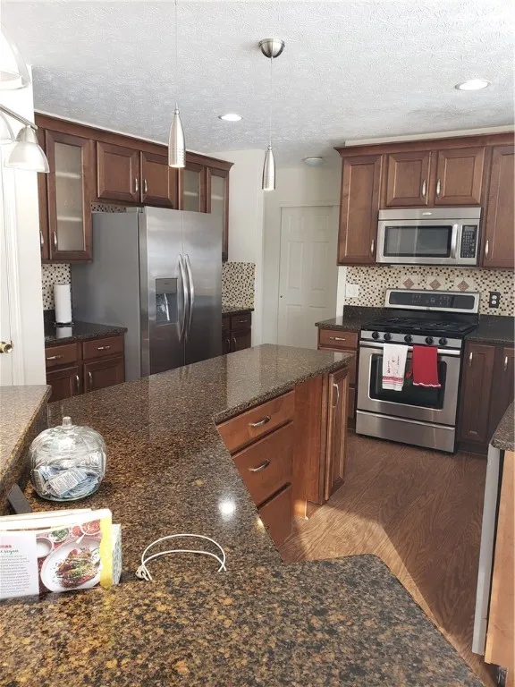 75 Haywards Heath, Henrietta, New York 14586, Henrietta, New York 14586, 4 Bedrooms Bedrooms, 8 Rooms Rooms,3 BathroomsBathrooms,Residential Lease,For Rent,75 Haywards Heath, Henrietta, New York 14586,R1614475