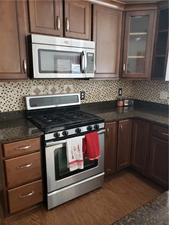 75 Haywards Heath, Henrietta, New York 14586, Henrietta, New York 14586, 4 Bedrooms Bedrooms, 8 Rooms Rooms,3 BathroomsBathrooms,Residential Lease,For Rent,75 Haywards Heath, Henrietta, New York 14586,R1614475
