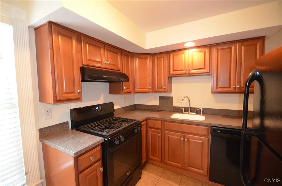 359 Green Street, Syracuse, New York 13203, Syracuse, New York 13203, 2 Bedrooms Bedrooms, 5 Rooms Rooms,1 BathroomBathrooms,Residential Lease,For Rent,359 Green Street, Syracuse, New York 13203,S1616640