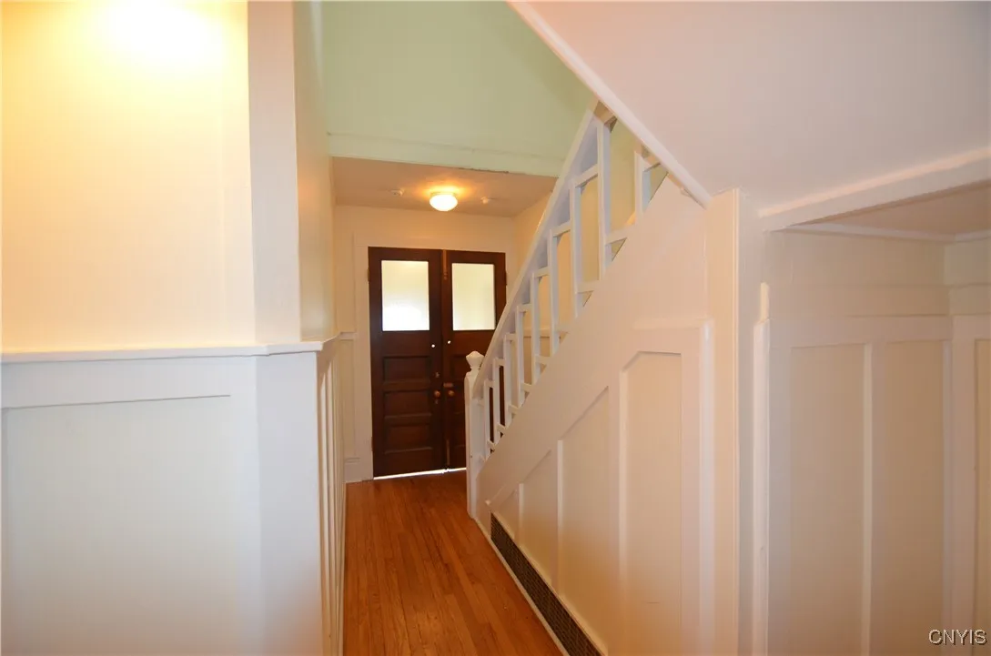 359 Green Street, Syracuse, New York 13203, Syracuse, New York 13203, 2 Bedrooms Bedrooms, 5 Rooms Rooms,1 BathroomBathrooms,Residential Lease,For Rent,359 Green Street, Syracuse, New York 13203,S1616640