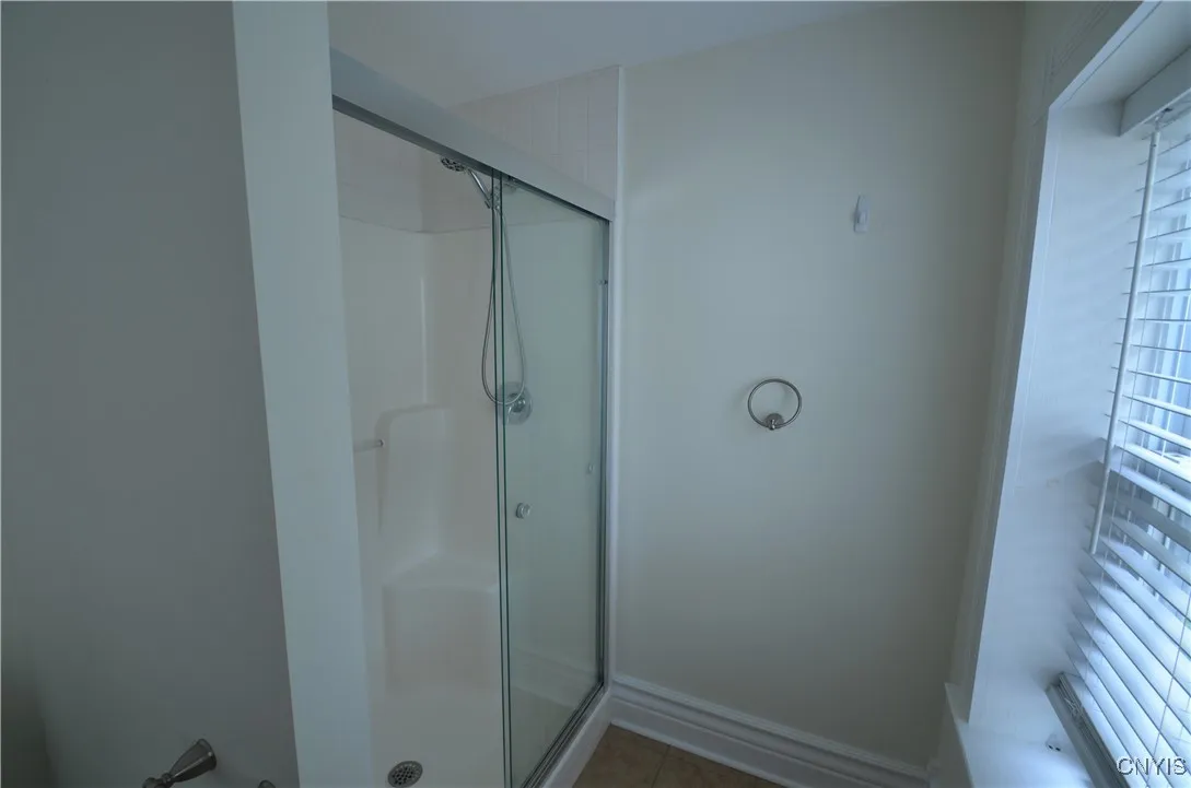 359 Green Street, Syracuse, New York 13203, Syracuse, New York 13203, 2 Bedrooms Bedrooms, 5 Rooms Rooms,1 BathroomBathrooms,Residential Lease,For Rent,359 Green Street, Syracuse, New York 13203,S1616640