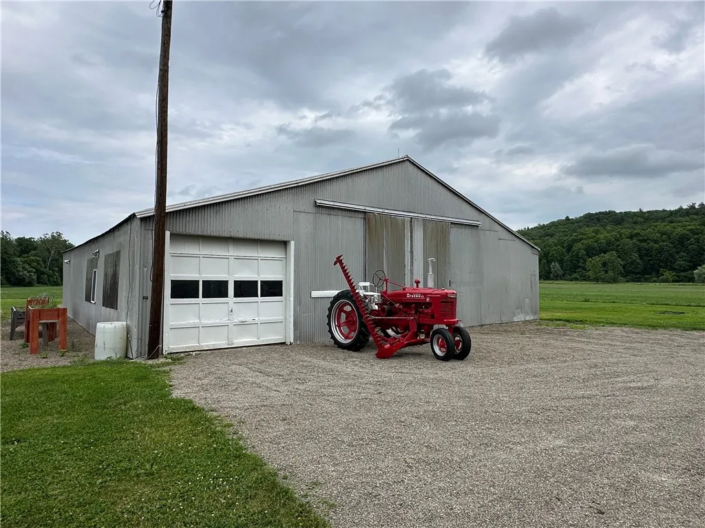 5764 Rees Road, Granger, New York 14735, Granger, New York 14735, 4 Bedrooms Bedrooms, 8 Rooms Rooms,2 BathroomsBathrooms,Residential,For Sale,5764 Rees Road, Granger, New York 14735,R1616925