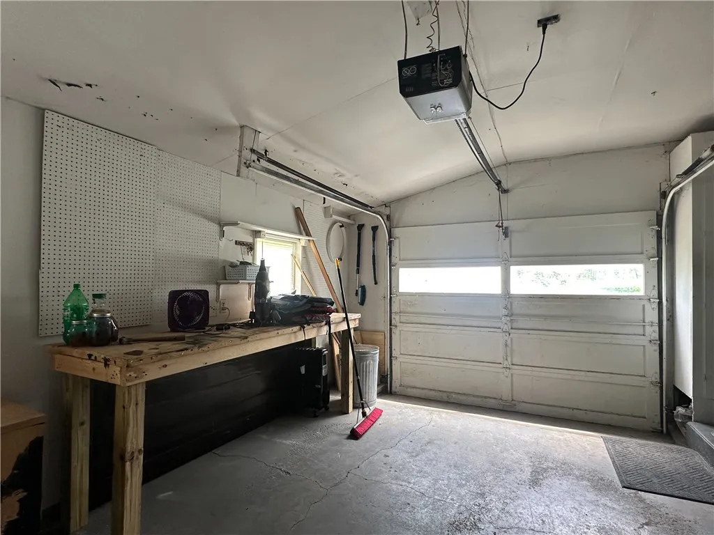 5764 Rees Road, Granger, New York 14735, Granger, New York 14735, 4 Bedrooms Bedrooms, 8 Rooms Rooms,2 BathroomsBathrooms,Residential,For Sale,5764 Rees Road, Granger, New York 14735,R1616925