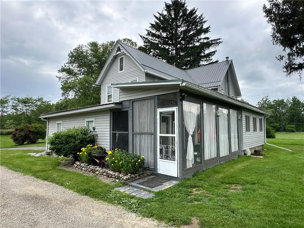 5764 Rees Road, Granger, New York 14735, Granger, New York 14735, 4 Bedrooms Bedrooms, 8 Rooms Rooms,2 BathroomsBathrooms,Residential,For Sale,5764 Rees Road, Granger, New York 14735,R1616925