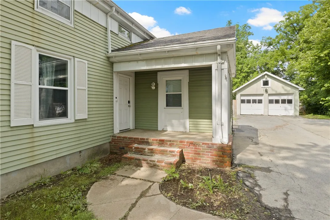 5991 East Henrietta Road, Rush, New York 14543, Rush, New York 14543, 4 Bedrooms Bedrooms, 15 Rooms Rooms,2 BathroomsBathrooms,Residential,Closed,5991 East Henrietta Road, Rush, New York 14543,0,R1616914
