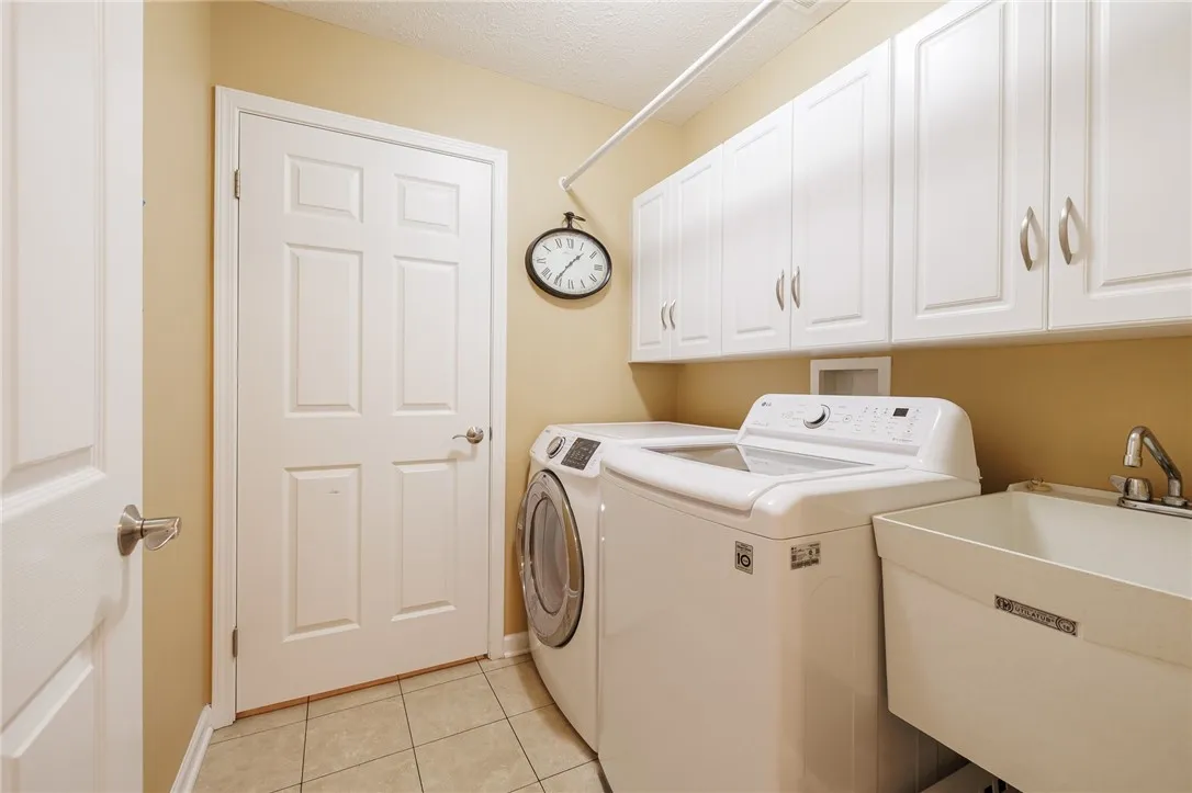 148 Maryview Dr Drive 148, Webster, New York 14580, Penfield, New York 14580, 2 Bedrooms Bedrooms, 5 Rooms Rooms,2 BathroomsBathrooms,Residential,Closed,148 Maryview Dr Drive 148, Webster, New York 14580,0,R1615933