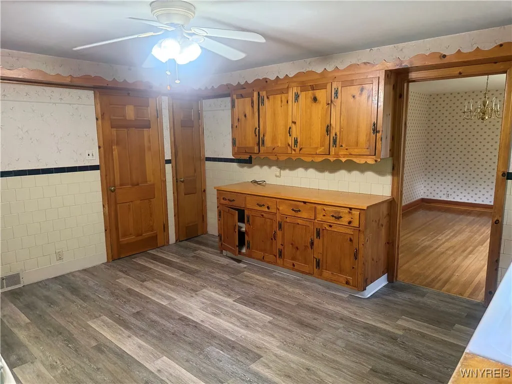 8946 Rivershore Drive, Niagara Falls, New York 143, Niagara Falls, New York 14304, 3 Bedrooms Bedrooms, 7 Rooms Rooms,1 BathroomBathrooms,Residential Lease,Closed,8946 Rivershore Drive, Niagara Falls, New York 143,B1614990
