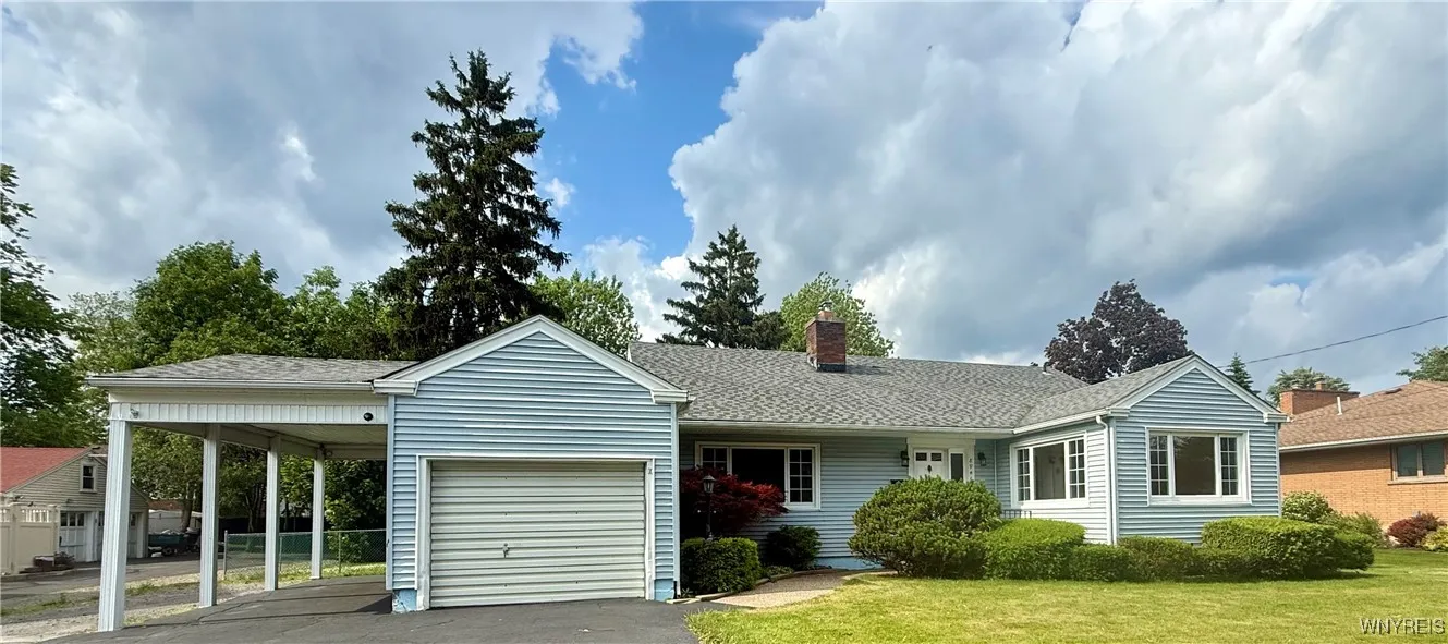 8946 Rivershore Drive, Niagara Falls, New York 143, Niagara Falls, New York 14304, 3 Bedrooms Bedrooms, 7 Rooms Rooms,1 BathroomBathrooms,Residential Lease,Closed,8946 Rivershore Drive, Niagara Falls, New York 143,B1614990