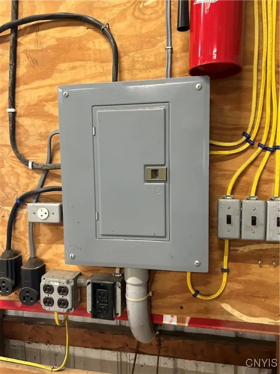 Garage panel box