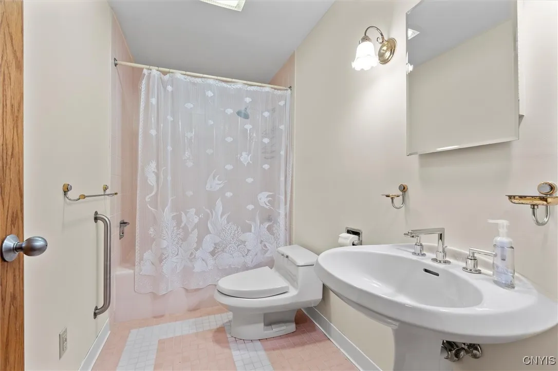 FULL BATH