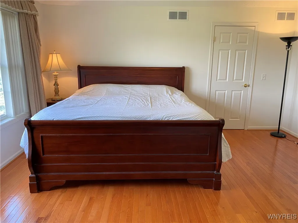 16 Post Side Lane, Pittsford, New York 14534, Pittsford, New York 14534, 5 Bedrooms Bedrooms, 9 Rooms Rooms,2 BathroomsBathrooms,Residential,For Sale,16 Post Side Lane, Pittsford, New York 14534,B1616888