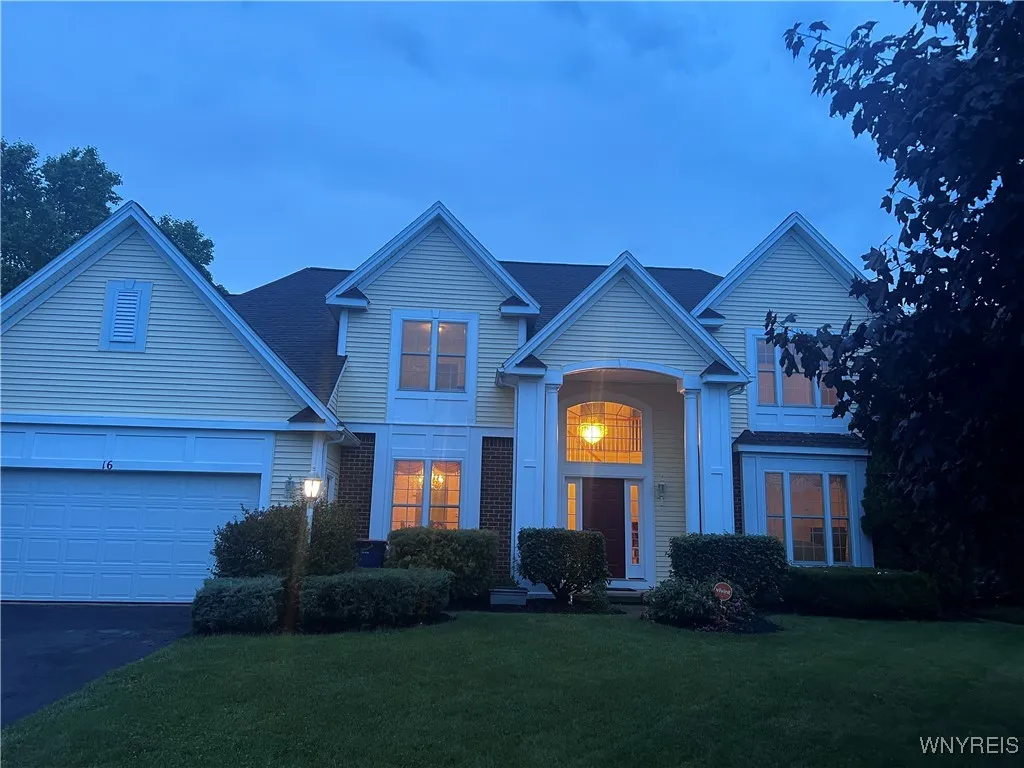 16 Post Side Lane, Pittsford, New York 14534, Pittsford, New York 14534, 5 Bedrooms Bedrooms, 9 Rooms Rooms,2 BathroomsBathrooms,Residential,For Sale,16 Post Side Lane, Pittsford, New York 14534,B1616888