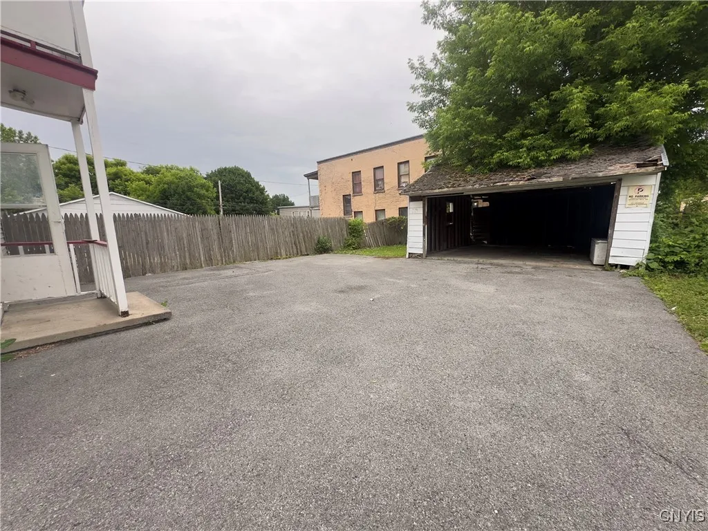 803 3rd Avenue, Utica, New York 13501, Utica, New York 13501, 6 Bedrooms Bedrooms, ,2 BathroomsBathrooms,Residential,For Sale,803 3rd Avenue, Utica, New York 13501,S1615623