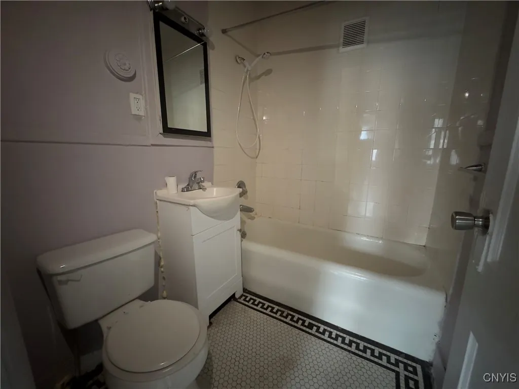 803 3rd Avenue, Utica, New York 13501, Utica, New York 13501, 6 Bedrooms Bedrooms, ,2 BathroomsBathrooms,Residential,For Sale,803 3rd Avenue, Utica, New York 13501,S1615623