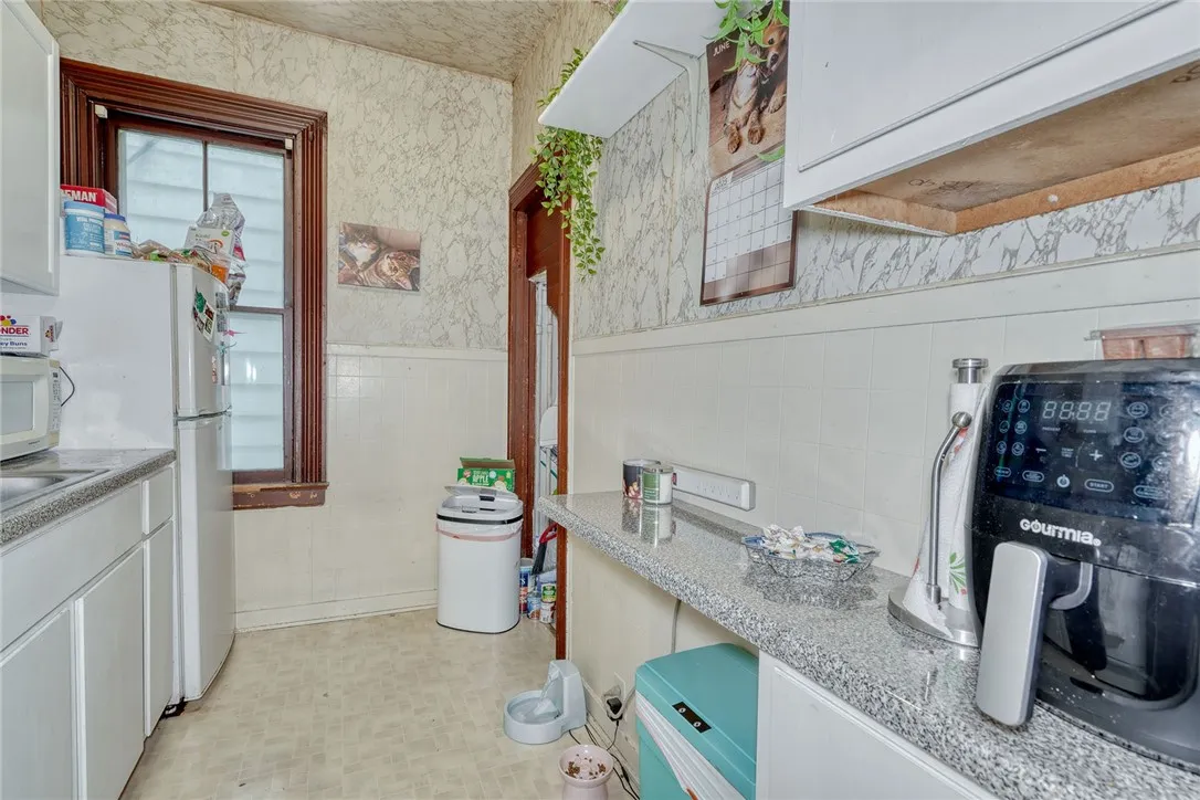 Unit 1 kitchen