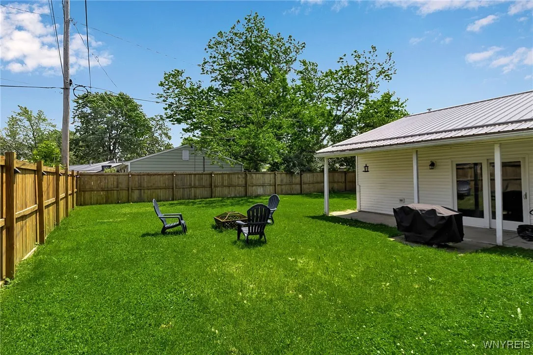 99 Fairview Drive, Cheektowaga, New York 14043, Cheektowaga, New York 14043, 5 Bedrooms Bedrooms, 11 Rooms Rooms,2 BathroomsBathrooms,Residential,For Sale,99 Fairview Drive, Cheektowaga, New York 14043,B1616765