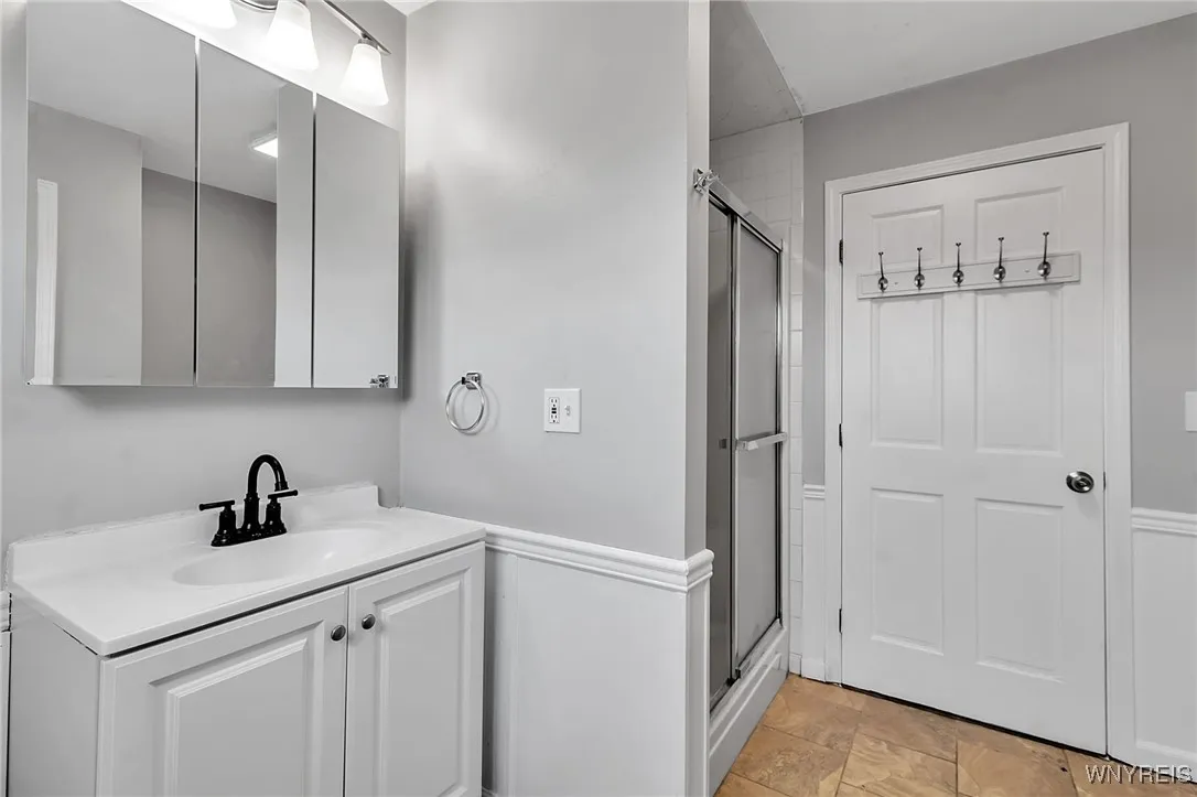 99 Fairview Drive, Cheektowaga, New York 14043, Cheektowaga, New York 14043, 5 Bedrooms Bedrooms, 11 Rooms Rooms,2 BathroomsBathrooms,Residential,For Sale,99 Fairview Drive, Cheektowaga, New York 14043,B1616765