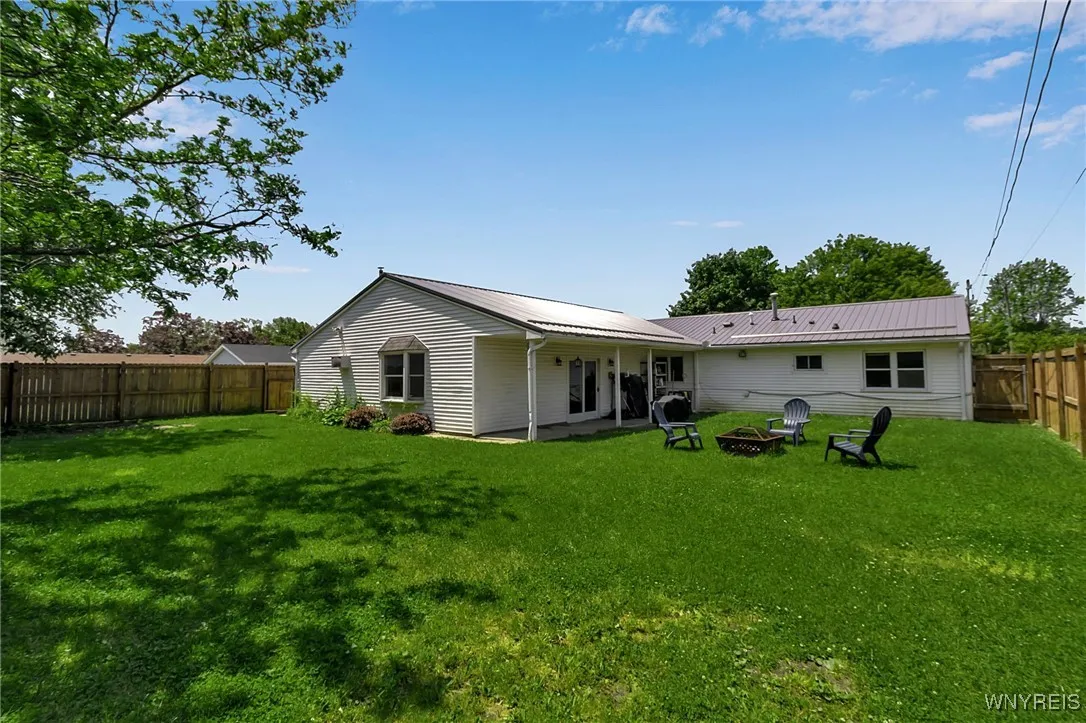 99 Fairview Drive, Cheektowaga, New York 14043, Cheektowaga, New York 14043, 5 Bedrooms Bedrooms, 11 Rooms Rooms,2 BathroomsBathrooms,Residential,For Sale,99 Fairview Drive, Cheektowaga, New York 14043,B1616765