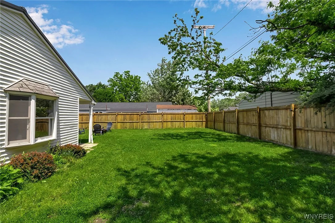 99 Fairview Drive, Cheektowaga, New York 14043, Cheektowaga, New York 14043, 5 Bedrooms Bedrooms, 11 Rooms Rooms,2 BathroomsBathrooms,Residential,For Sale,99 Fairview Drive, Cheektowaga, New York 14043,B1616765