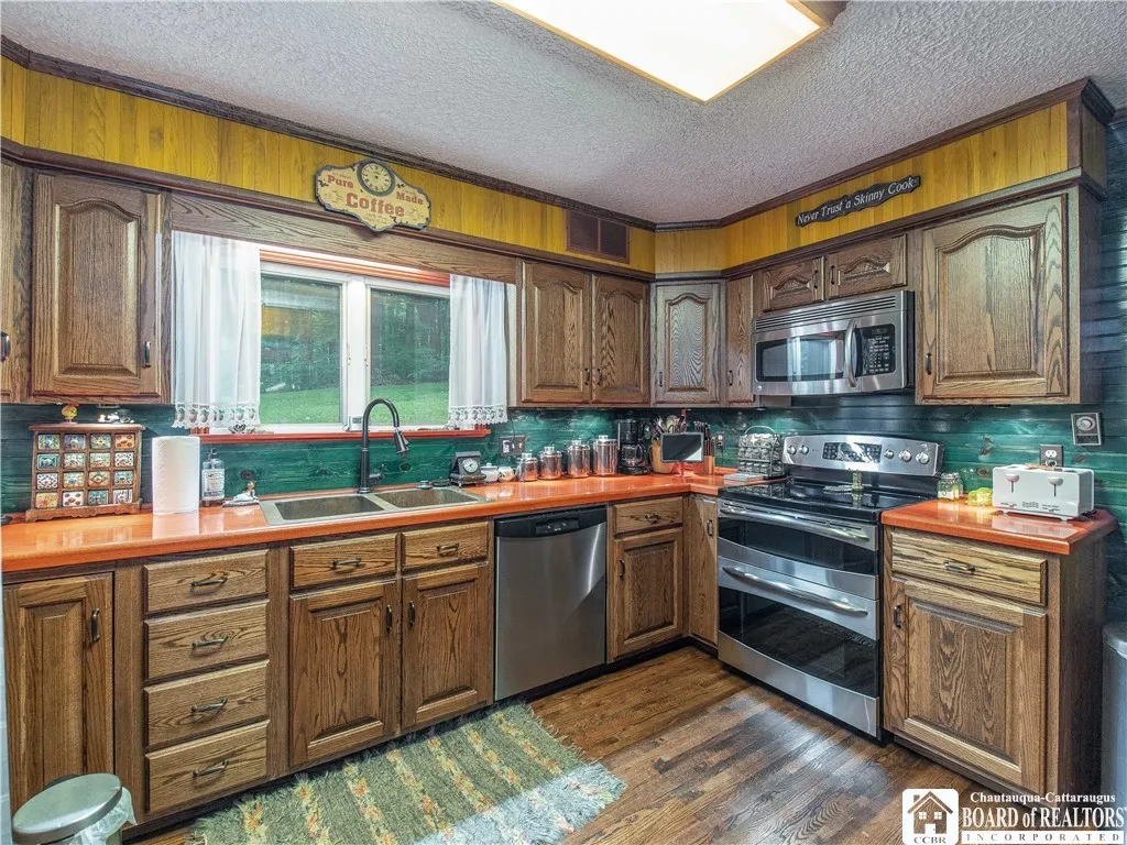 5152 John Darling Road, Conowingo, New York 14726, Conowingo, New York 14726, 3 Bedrooms Bedrooms, 10 Rooms Rooms,2 BathroomsBathrooms,Residential,For Sale,5152 John Darling Road, Conowingo, New York 14726,R1615516