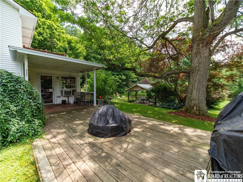 5152 John Darling Road, Conowingo, New York 14726, Conowingo, New York 14726, 3 Bedrooms Bedrooms, 10 Rooms Rooms,2 BathroomsBathrooms,Residential,For Sale,5152 John Darling Road, Conowingo, New York 14726,R1615516