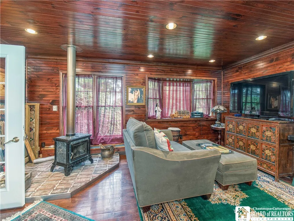 5152 John Darling Road, Conowingo, New York 14726, Conowingo, New York 14726, 3 Bedrooms Bedrooms, 10 Rooms Rooms,2 BathroomsBathrooms,Residential,For Sale,5152 John Darling Road, Conowingo, New York 14726,R1615516