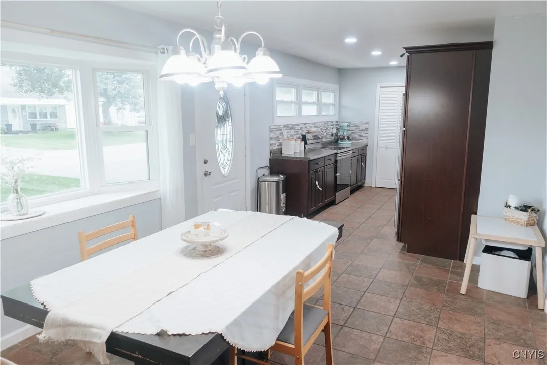 415 Van Dyke Road, Utica, New York 13502, Utica, New York 13502, 3 Bedrooms Bedrooms, 6 Rooms Rooms,1 BathroomBathrooms,Residential,For Sale,415 Van Dyke Road, Utica, New York 13502,S1613723