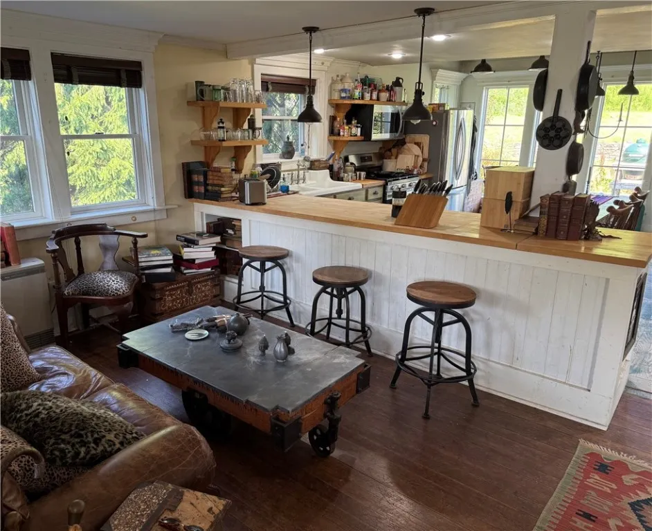 Breakfast Bar