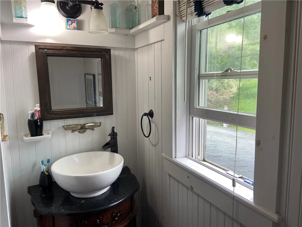 Upstairs Bathroom