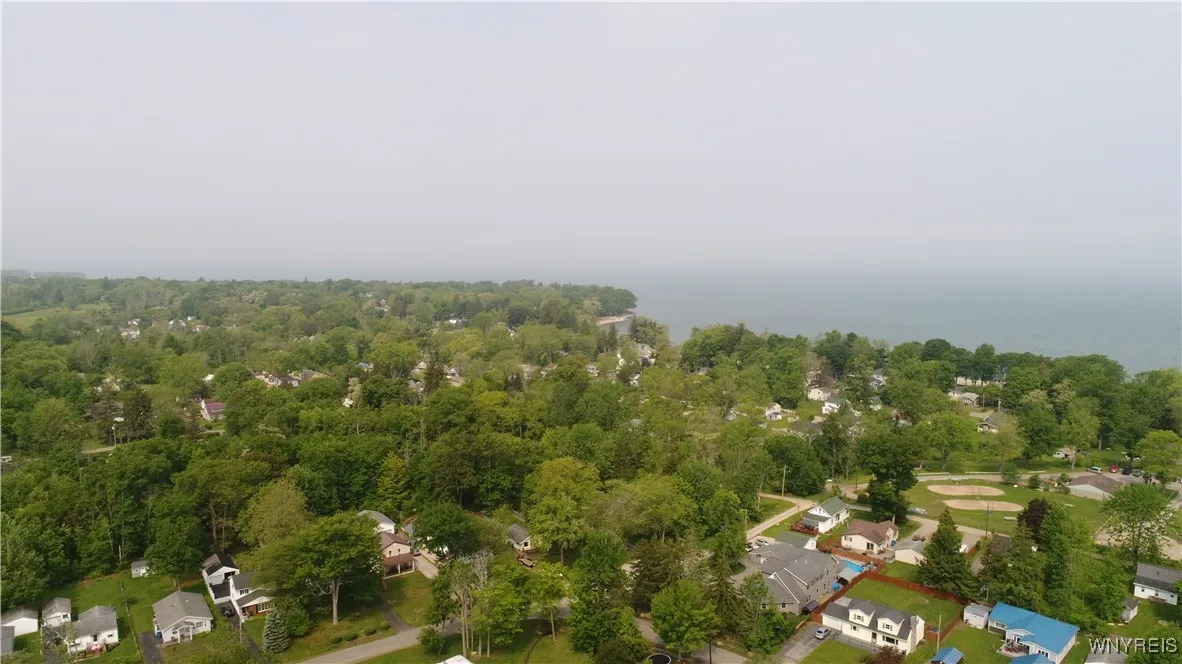 595 Seneca Road, Evans, New York 14006, Evans, New York 14006, 3 Bedrooms Bedrooms, 6 Rooms Rooms,2 BathroomsBathrooms,Residential,For Sale,595 Seneca Road, Evans, New York 14006,B1616842