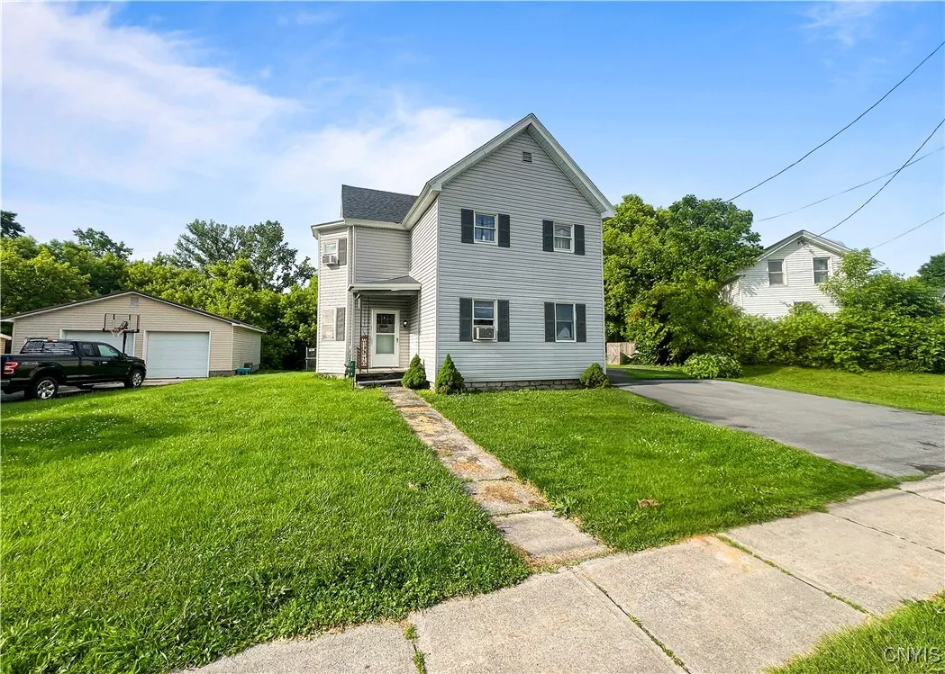 218 East Main Street, Brownville, New York 13615, Brownville, New York 13615, 4 Bedrooms Bedrooms, 9 Rooms Rooms,2 BathroomsBathrooms,Residential,Closed,218 East Main Street, Brownville, New York 13615,0,S1617028