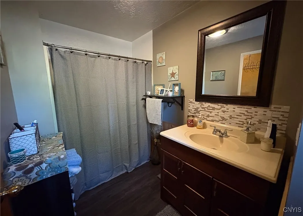 Bathroom 1st Floor