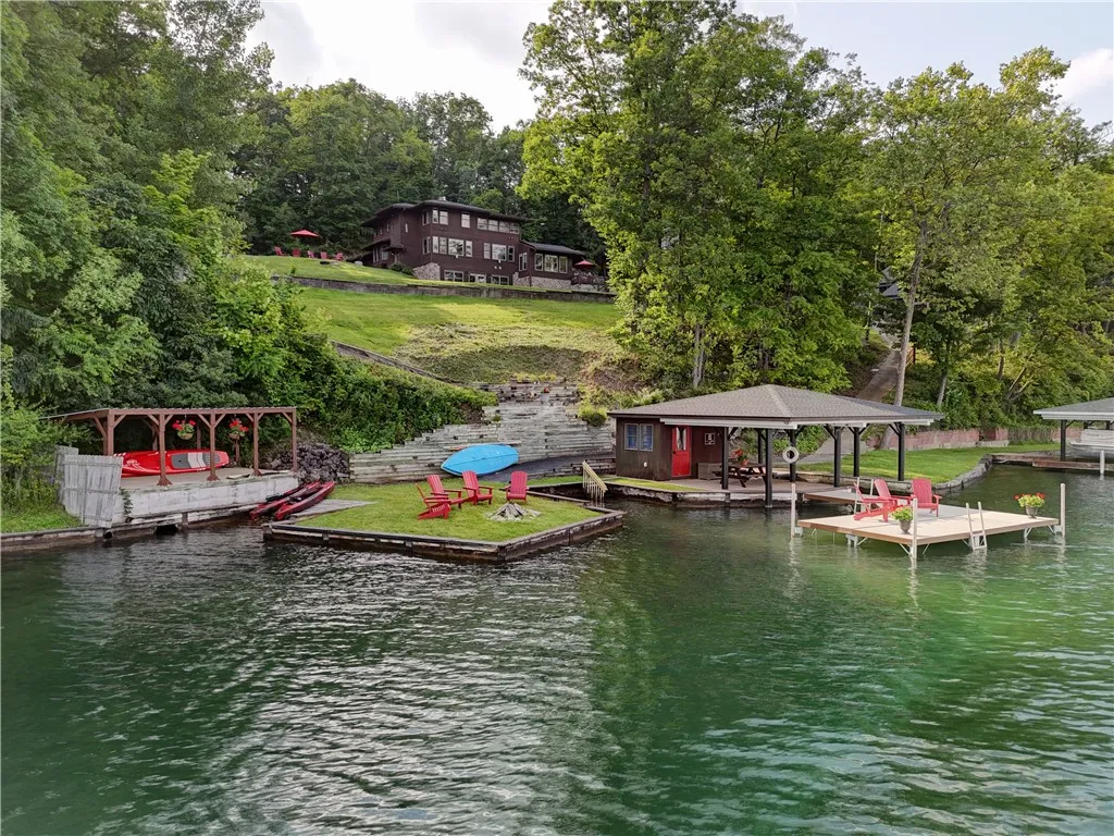 5561 Logan Lane, Canandaigua-town, New York 14424, Canandaigua Town, New York 14424, 5 Bedrooms Bedrooms, 8 Rooms Rooms,4 BathroomsBathrooms,Residential,For Sale,5561 Logan Lane, Canandaigua-town, New York 14424,R1615602