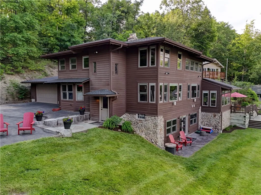5561 Logan Lane, Canandaigua-town, New York 14424, Canandaigua Town, New York 14424, 5 Bedrooms Bedrooms, 8 Rooms Rooms,4 BathroomsBathrooms,Residential,For Sale,5561 Logan Lane, Canandaigua-town, New York 14424,R1615602