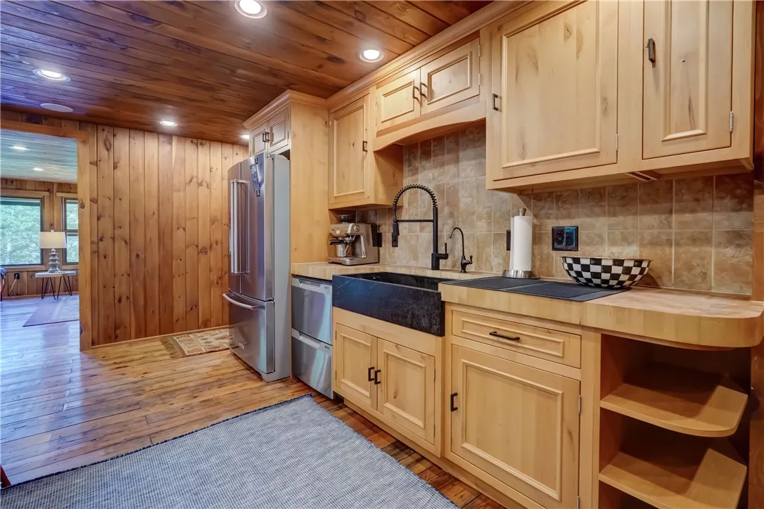 5561 Logan Lane, Canandaigua-town, New York 14424, Canandaigua Town, New York 14424, 5 Bedrooms Bedrooms, 8 Rooms Rooms,4 BathroomsBathrooms,Residential,For Sale,5561 Logan Lane, Canandaigua-town, New York 14424,R1615602