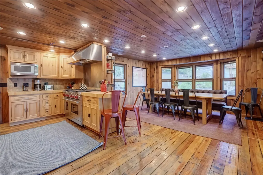 5561 Logan Lane, Canandaigua-town, New York 14424, Canandaigua Town, New York 14424, 5 Bedrooms Bedrooms, 8 Rooms Rooms,4 BathroomsBathrooms,Residential,For Sale,5561 Logan Lane, Canandaigua-town, New York 14424,R1615602