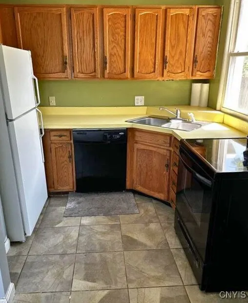 132 Crossgates Road, Rome-inside, New York 13440, Rome, New York 13440, 3 Bedrooms Bedrooms, 8 Rooms Rooms,1 BathroomBathrooms,Residential,For Sale,132 Crossgates Road, Rome-inside, New York 13440,S1614871