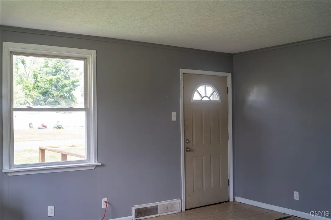 132 Crossgates Road, Rome-inside, New York 13440, Rome, New York 13440, 3 Bedrooms Bedrooms, 8 Rooms Rooms,1 BathroomBathrooms,Residential,For Sale,132 Crossgates Road, Rome-inside, New York 13440,S1614871
