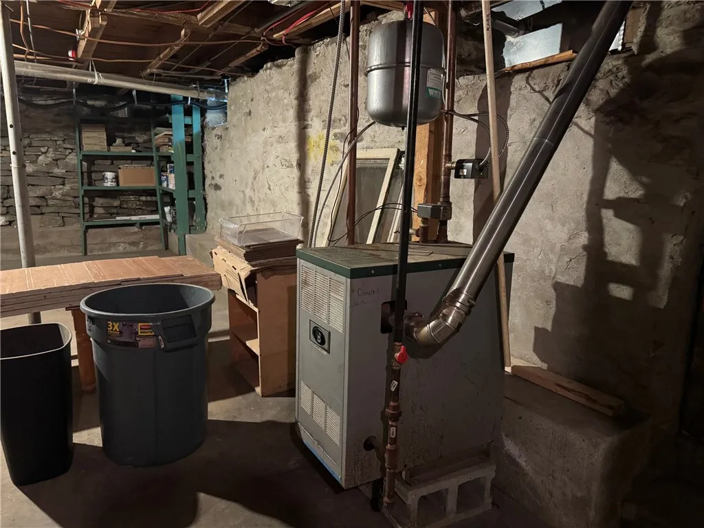 29 South Main Street, Alfred, New York 14802, Alfred, New York 14802, 7 Bedrooms Bedrooms, ,2 BathroomsBathrooms,Residential,For Sale,29 South Main Street, Alfred, New York 14802,R1612141
