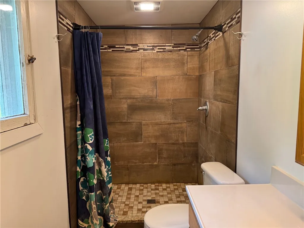 29 South Main Street, Alfred, New York 14802, Alfred, New York 14802, 7 Bedrooms Bedrooms, ,2 BathroomsBathrooms,Residential,For Sale,29 South Main Street, Alfred, New York 14802,R1612141