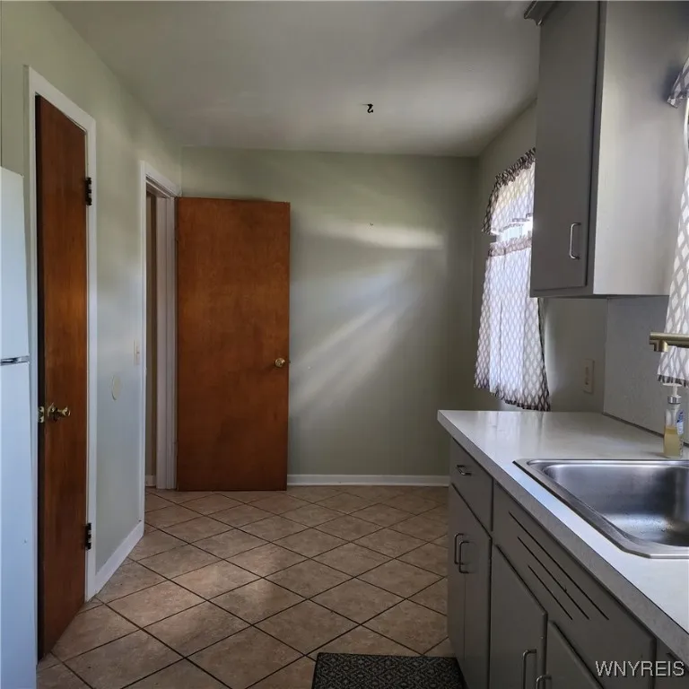 526 Capen Boulevard, Amherst, New York 14226, Amherst, New York 14226, 3 Bedrooms Bedrooms, 6 Rooms Rooms,1 BathroomBathrooms,Residential,For Sale,526 Capen Boulevard, Amherst, New York 14226,B1616897