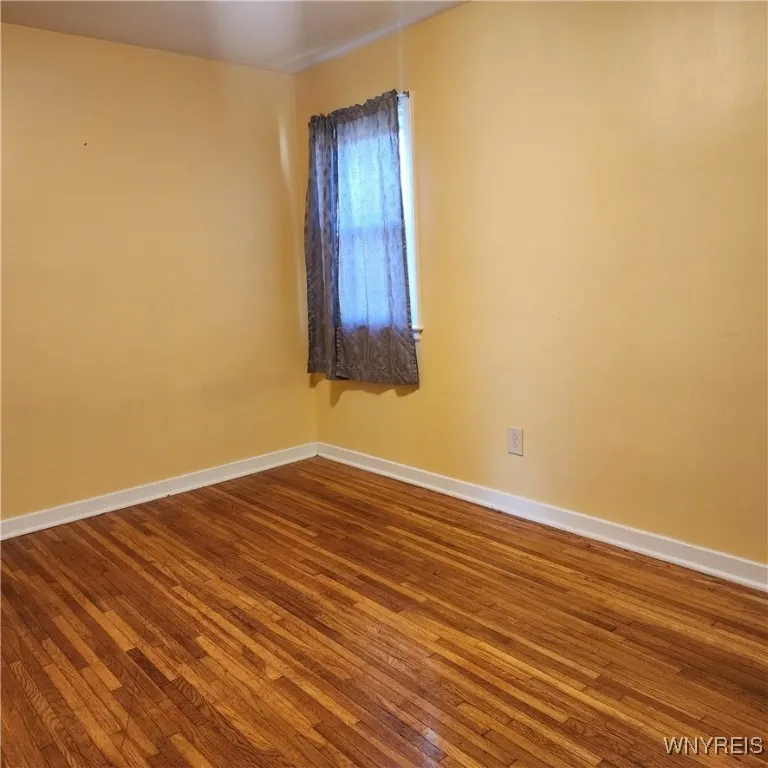 526 Capen Boulevard, Amherst, New York 14226, Amherst, New York 14226, 3 Bedrooms Bedrooms, 6 Rooms Rooms,1 BathroomBathrooms,Residential,For Sale,526 Capen Boulevard, Amherst, New York 14226,B1616897