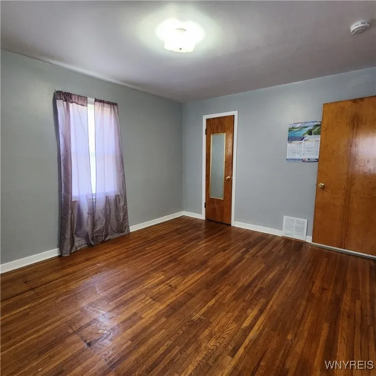 526 Capen Boulevard, Amherst, New York 14226, Amherst, New York 14226, 3 Bedrooms Bedrooms, 6 Rooms Rooms,1 BathroomBathrooms,Residential,For Sale,526 Capen Boulevard, Amherst, New York 14226,B1616897