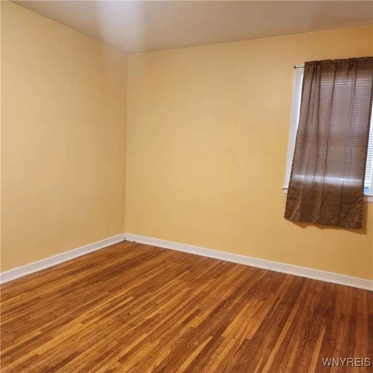 526 Capen Boulevard, Amherst, New York 14226, Amherst, New York 14226, 3 Bedrooms Bedrooms, 6 Rooms Rooms,1 BathroomBathrooms,Residential,For Sale,526 Capen Boulevard, Amherst, New York 14226,B1616897