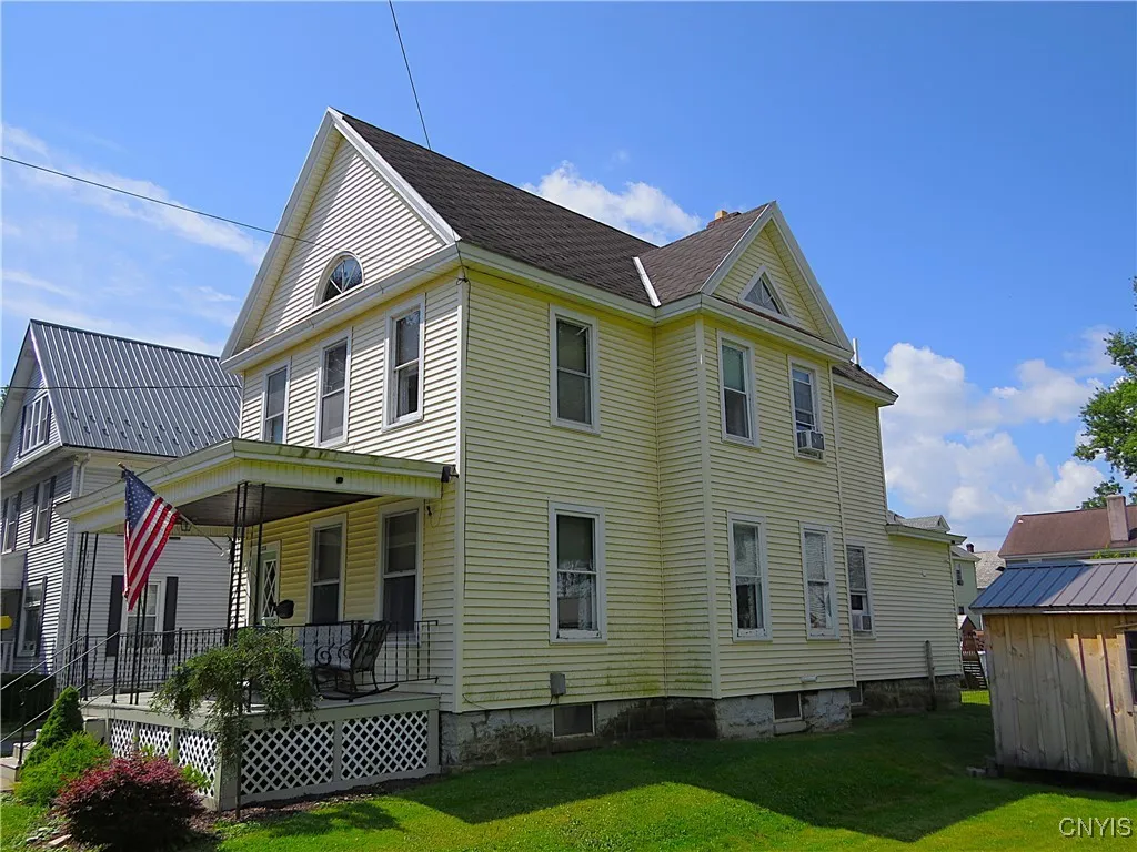 325 Margaret Street, Herkimer, New York 13350, Herkimer, New York 13350, 4 Bedrooms Bedrooms, 9 Rooms Rooms,2 BathroomsBathrooms,Residential,For Sale,325 Margaret Street, Herkimer, New York 13350,S1617115